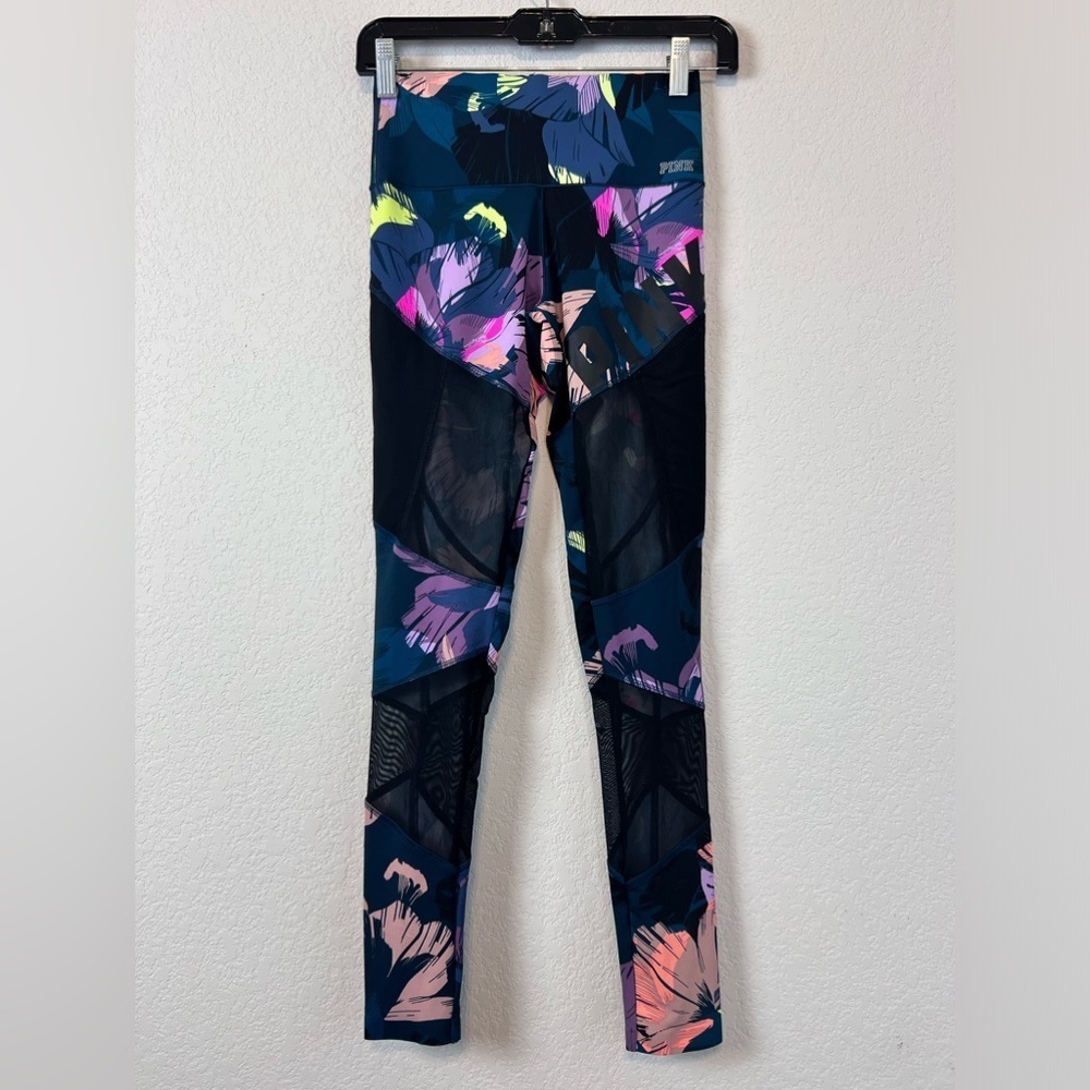 Victoria’s Secret PINK Floral Pattern Leggings size XS